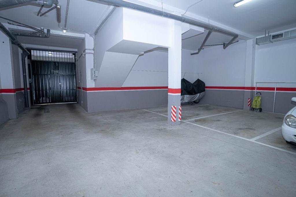 Apartamento Palacio Valdes, Centro Aviles, Con Parking エクステリア 写真